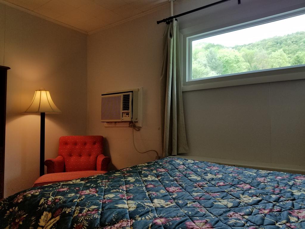 הוט ספרינגס Roseloe Motel מראה חיצוני תמונה